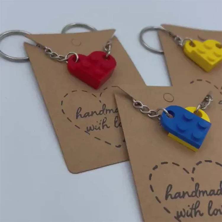 🔥2025 Hot Sale 49% OFF - Brick Heart Keychain Set