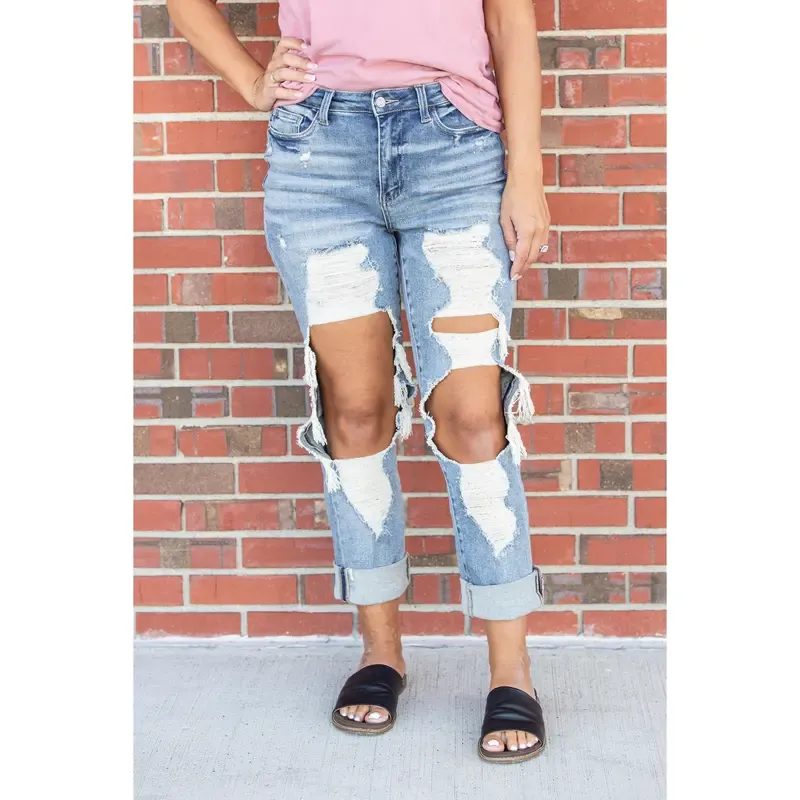 Distressed Frayed Trim Straight Leg Jeans(2 Free Shipping)