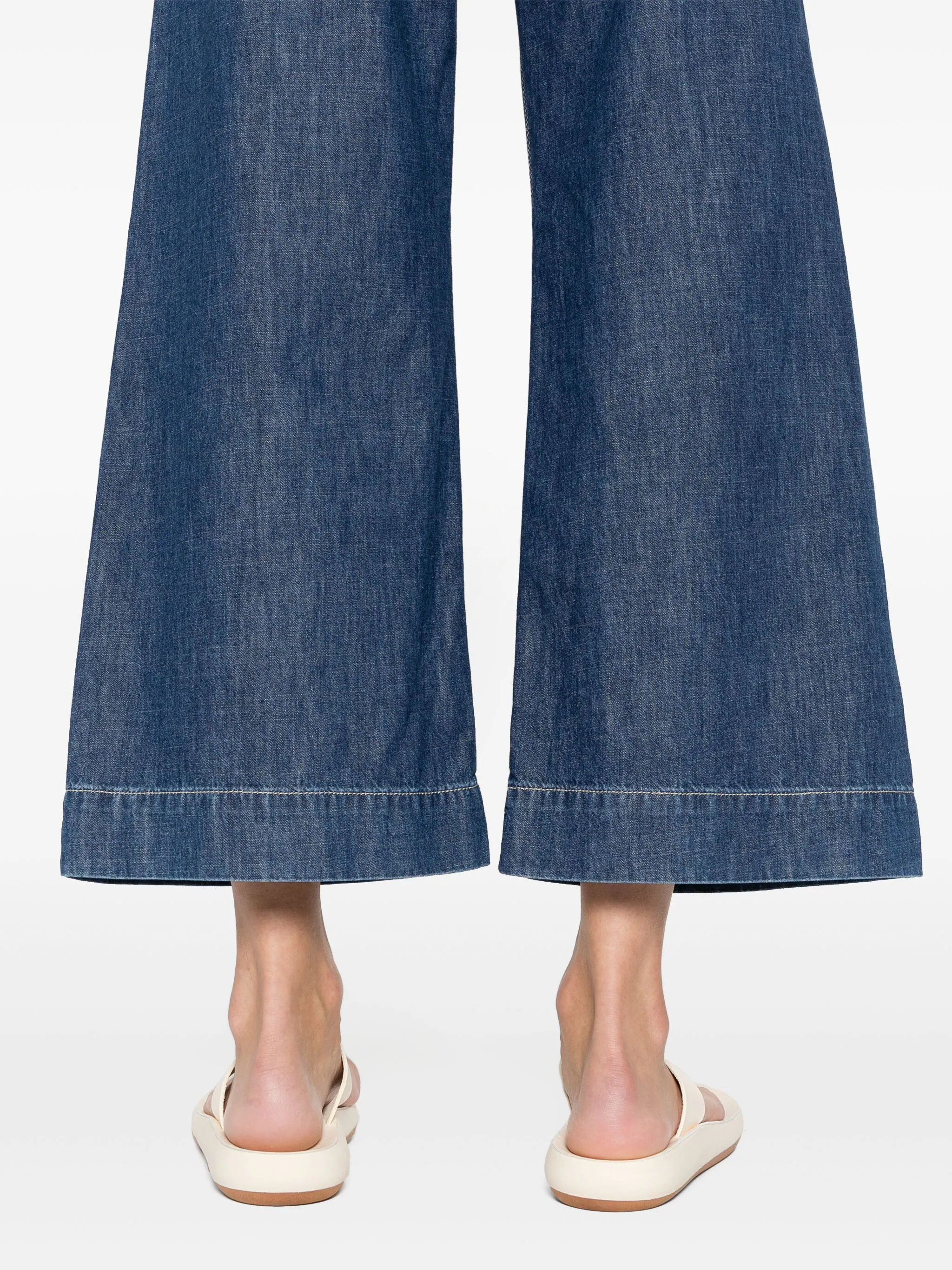 Sustainable waistband straight leg jeans