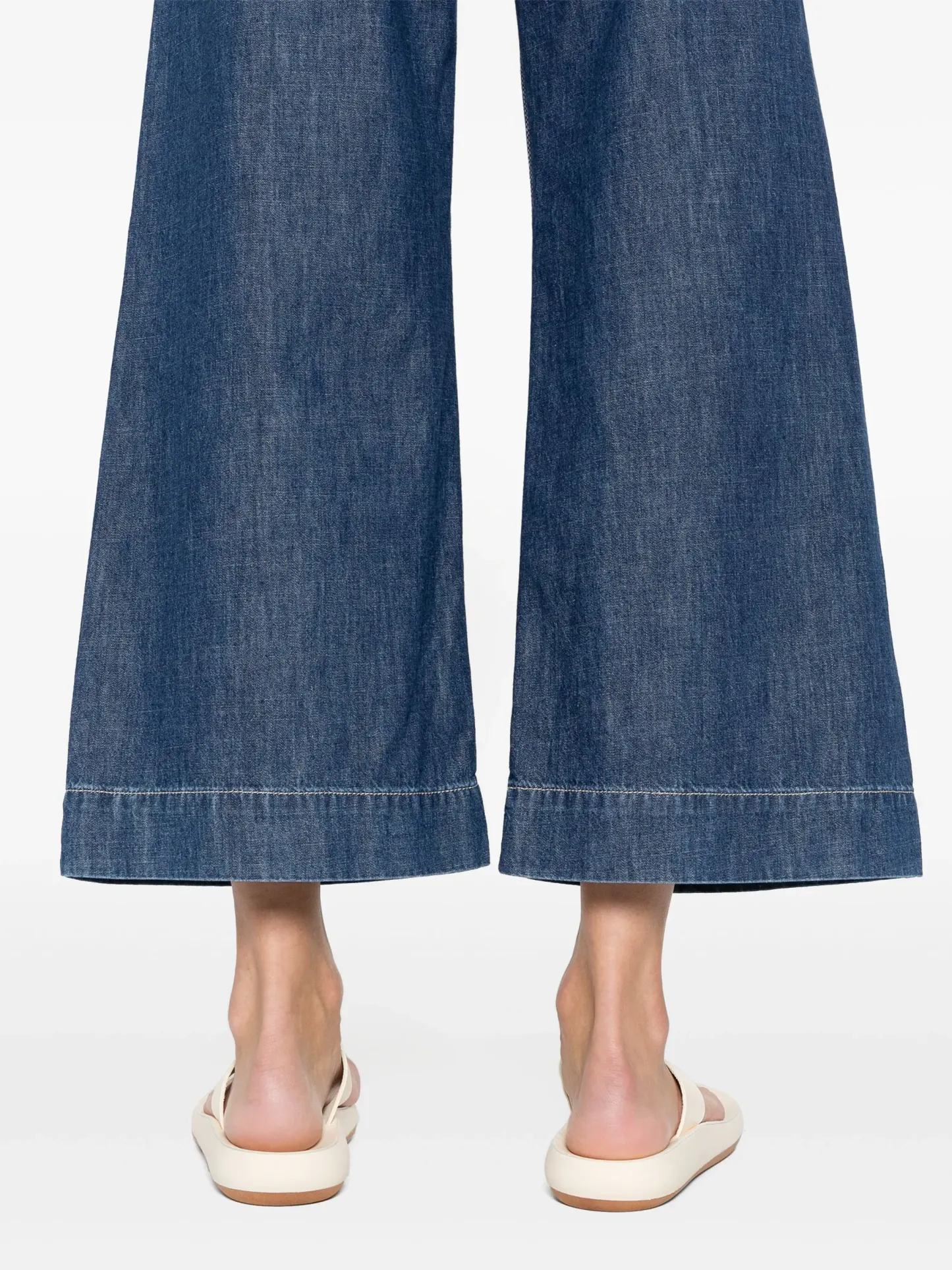 Sustainable waistband straight leg jeans