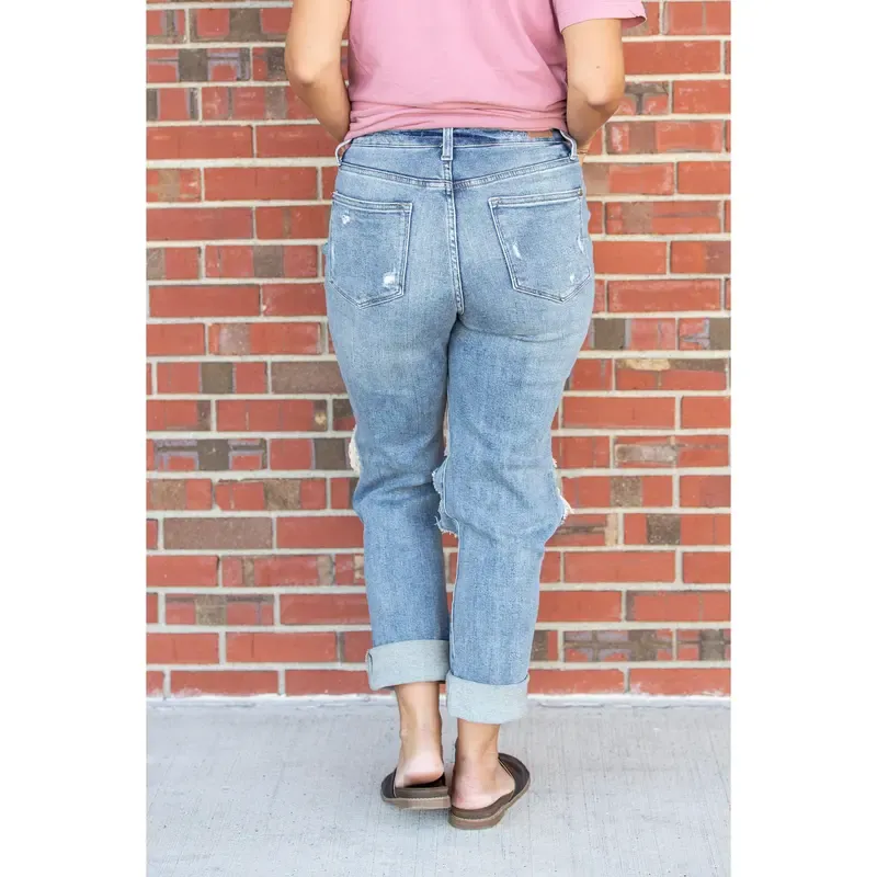Distressed Frayed Trim Straight Leg Jeans(2 Free Shipping)