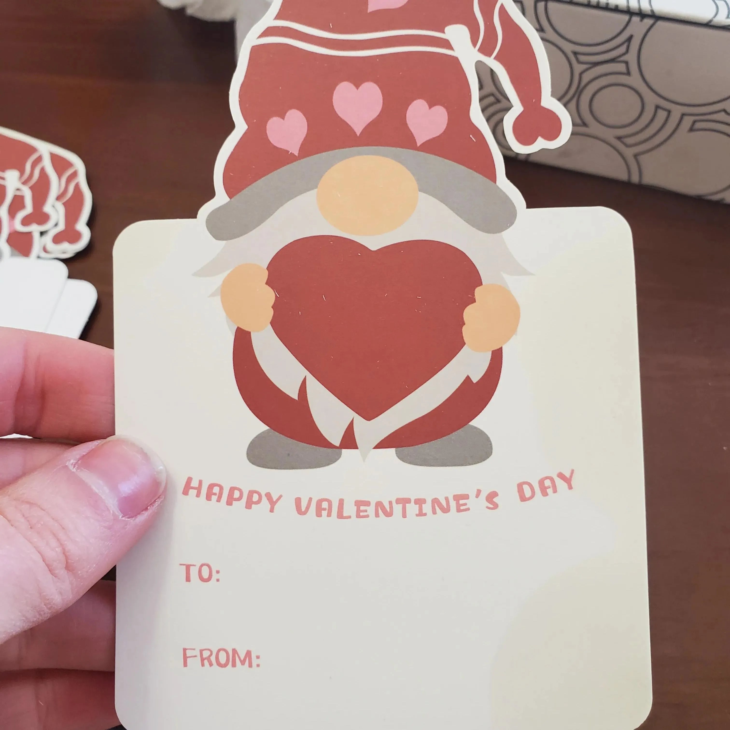🔥2025 New Year Sale 49% OFF - 24 Pack Gnomes Heart Erasers Valentine Card