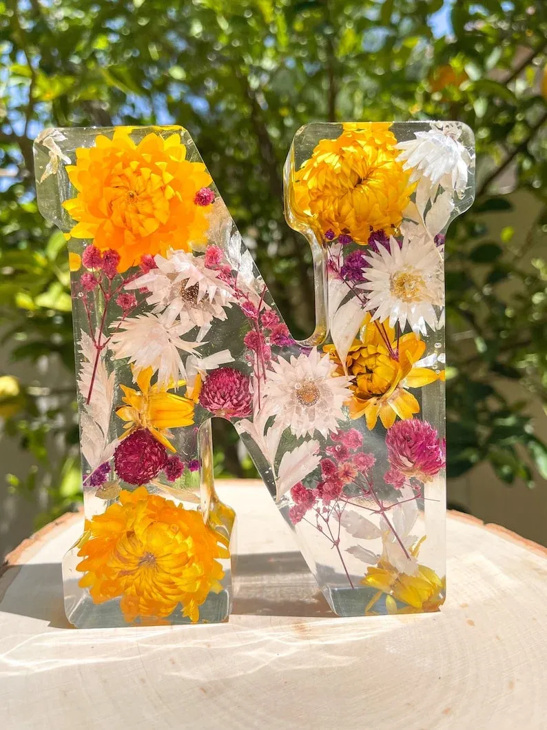 🌸Dried floral resin letter light