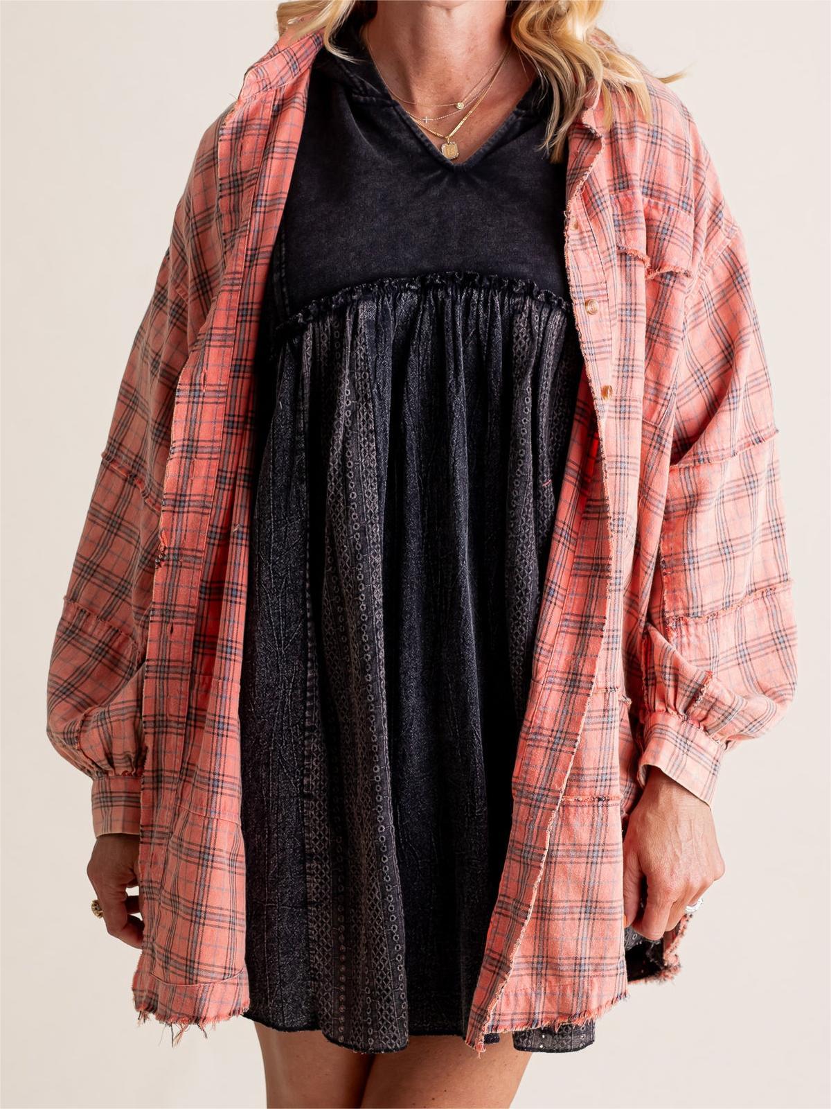 🍁Fall Sale-Women's Seams Raw Edge Washed Oversized Shirt Jacket with Pockets(BUY 2 FREE SHIPPING)