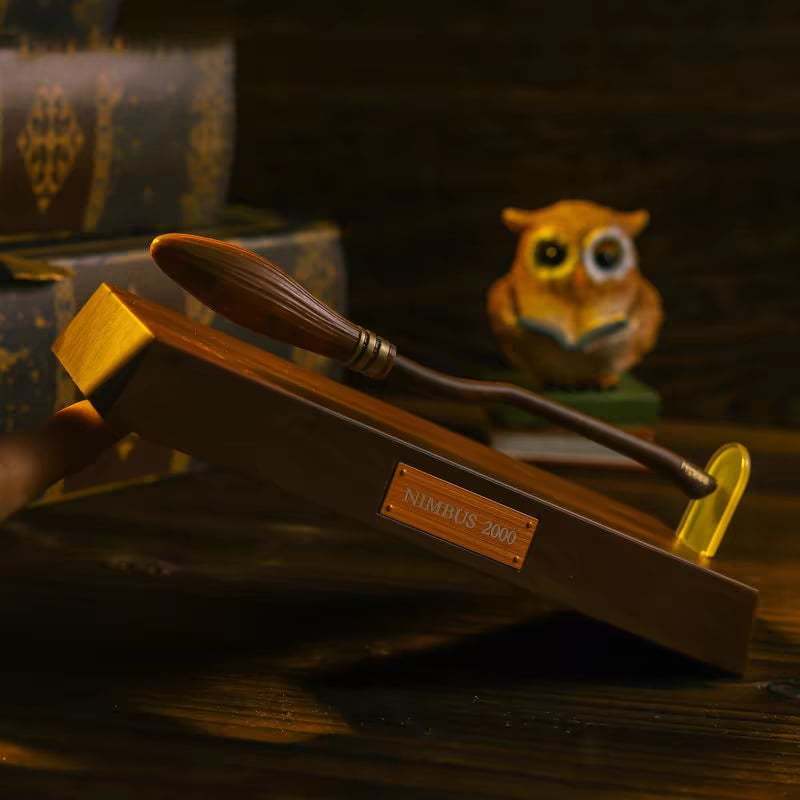 🔥2025 New Year Sale 49% OFF - Fliegender Nimbus 2000 Magical Flying Pen