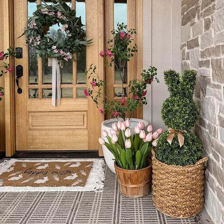 🌳Gardener Hand-Cuts Rabbit-Shaped Vegetation