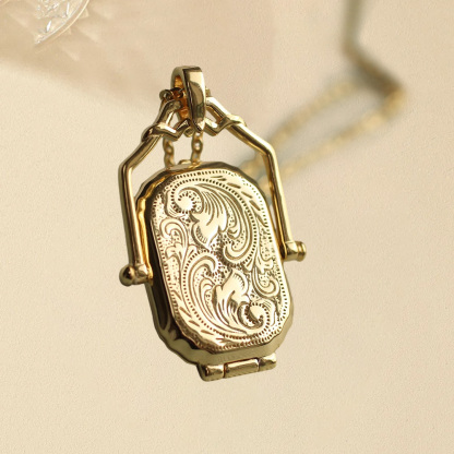 Gold Plated Antique Locket Necklace with Photos Inside