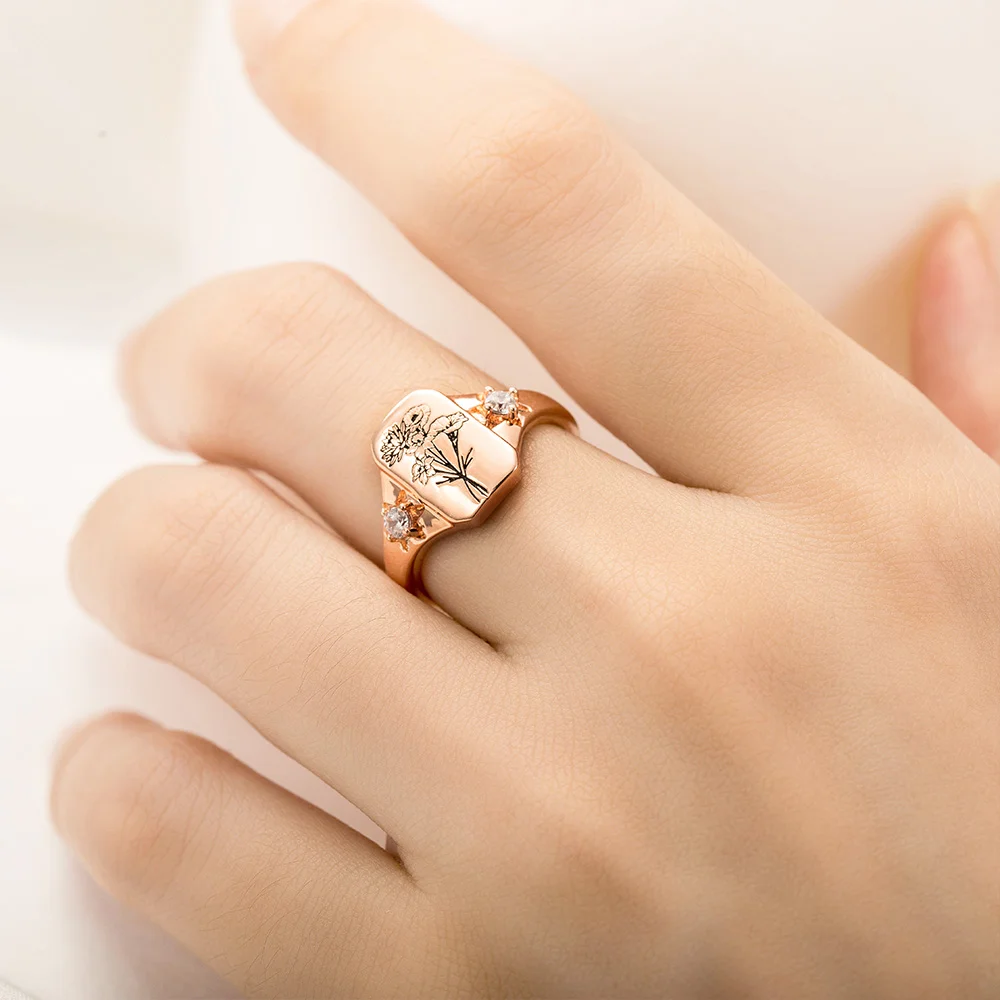 Personalized Engraved Family Birth Flower Bouquet Ring Adorned with Zircon