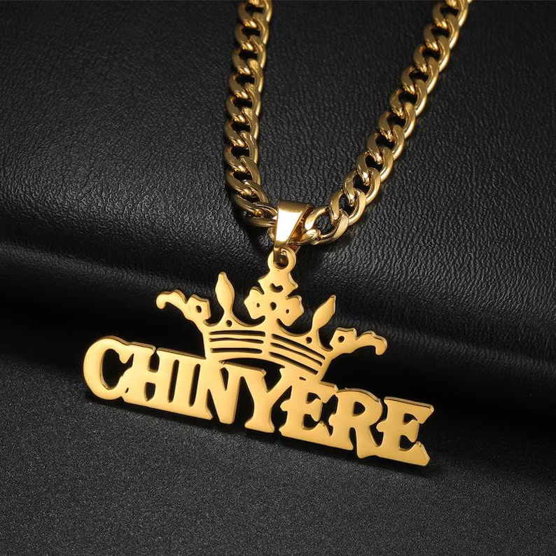 Custom Crown Nameplate Pendant Name Necklace