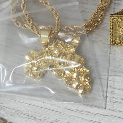 Nugget Africa Map Vintage Pendant Necklace