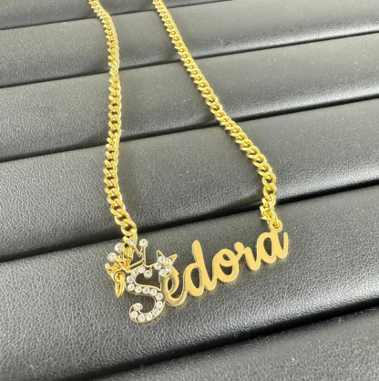 Bling Zircon Personalized Name Necklace with Crown