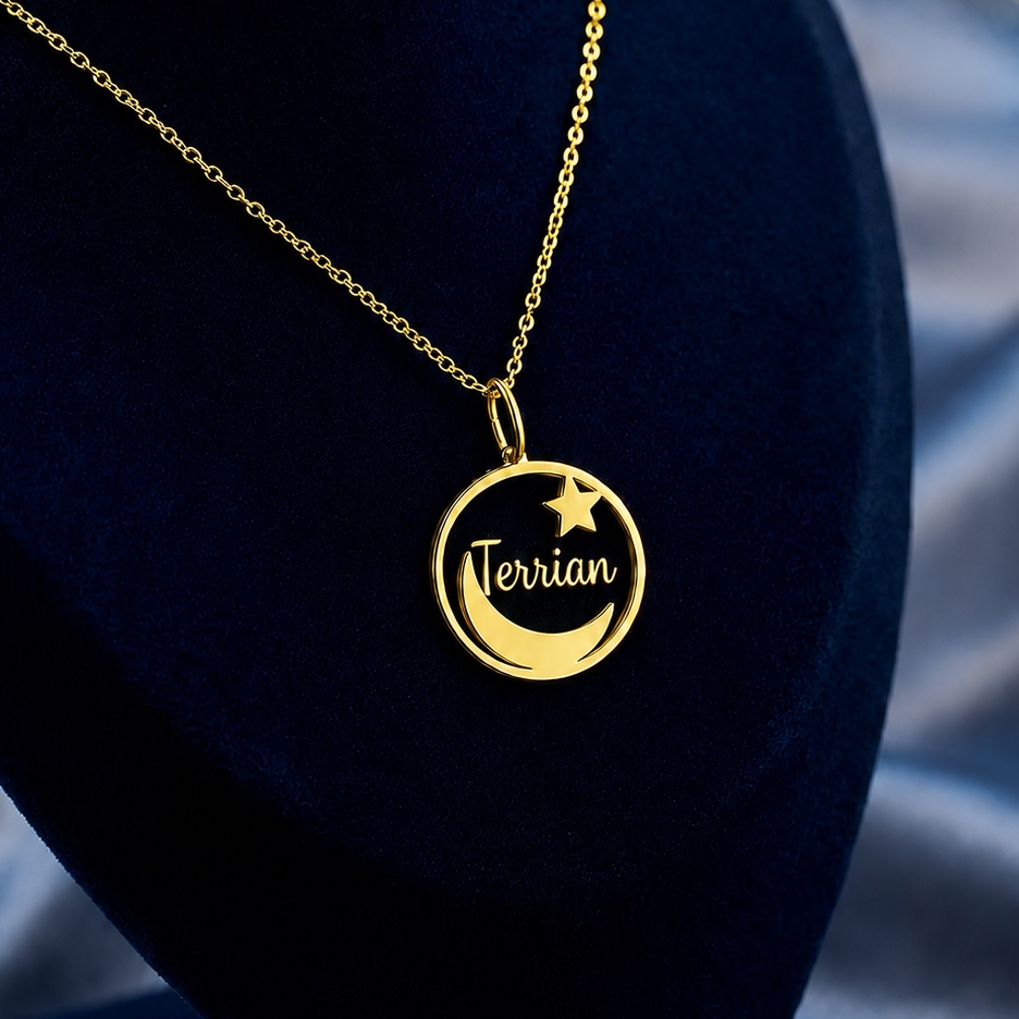 Moon & Star Nameplate Pendant Necklace Personalized Name Necklace