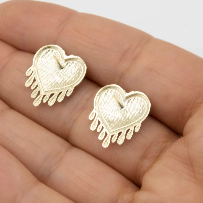 Dripping Diamond Cut Vintage Stud Earrings Personalized Heart Love Initial Earrings