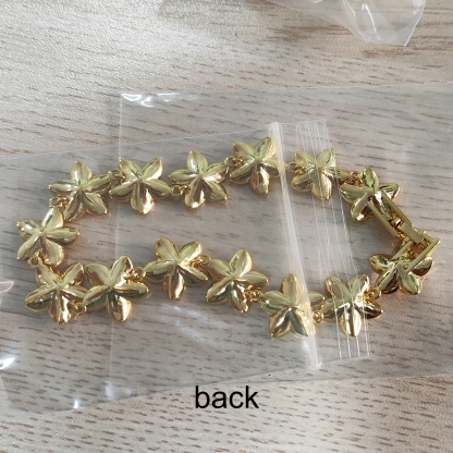 Gold Plated Medium-sized Hibiscus Flower Bracelet
