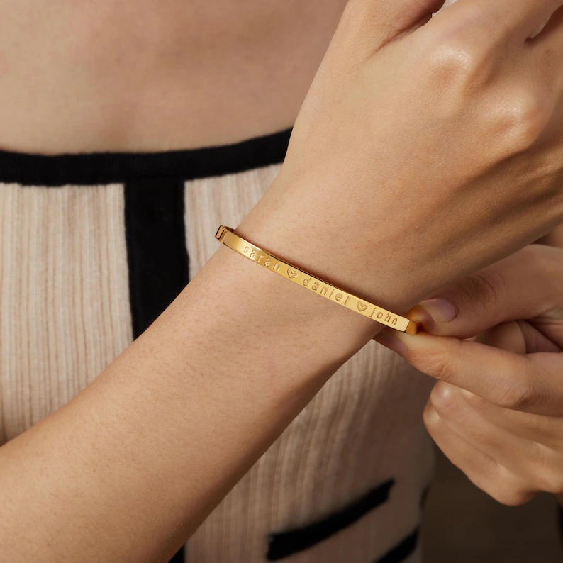 Personalized Gold Plated Engraved Bangle Bracelet Family Gift