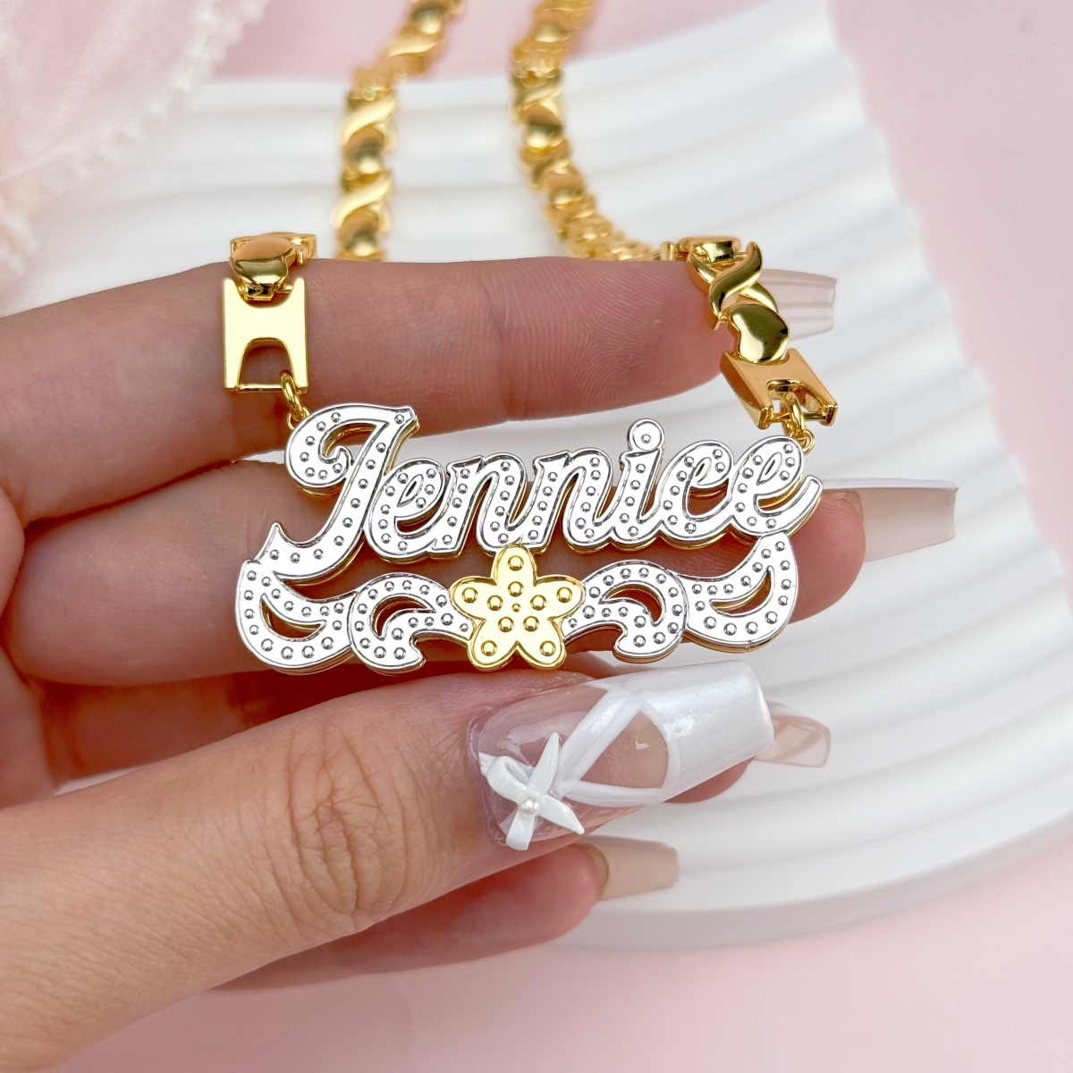 XOXO Chain Custom Two Tone Flower Nameplate Necklace