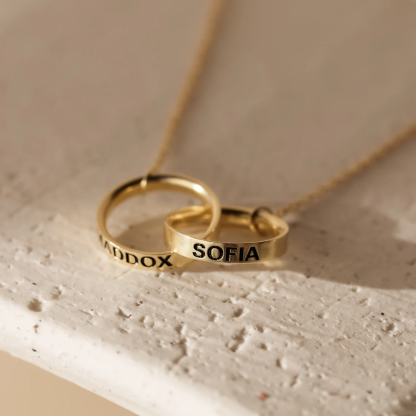 Personalized Engraved Interlocking Circles Name Necklace Couple Gift