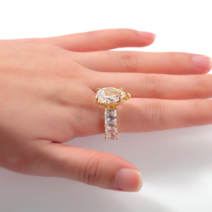 White Drop Zircon Ring Square Single Row Zircon Gold Plated Ring