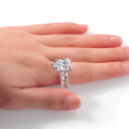 White Drop Zircon Ring Square Single Row Zircon Gold Plated Ring