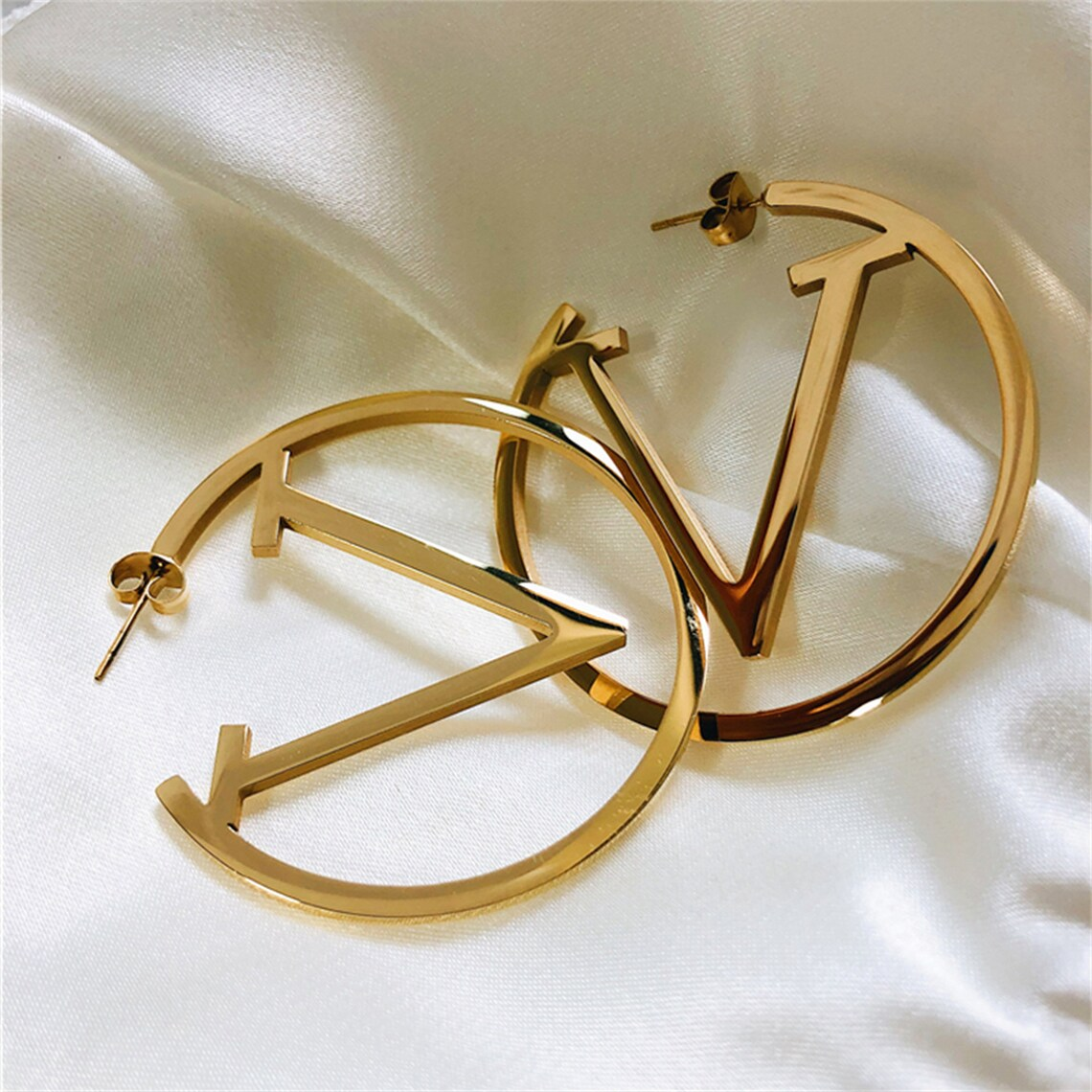 Iced Out Zircon Butterfly Nameplated Personalized Hoop Name Earrings