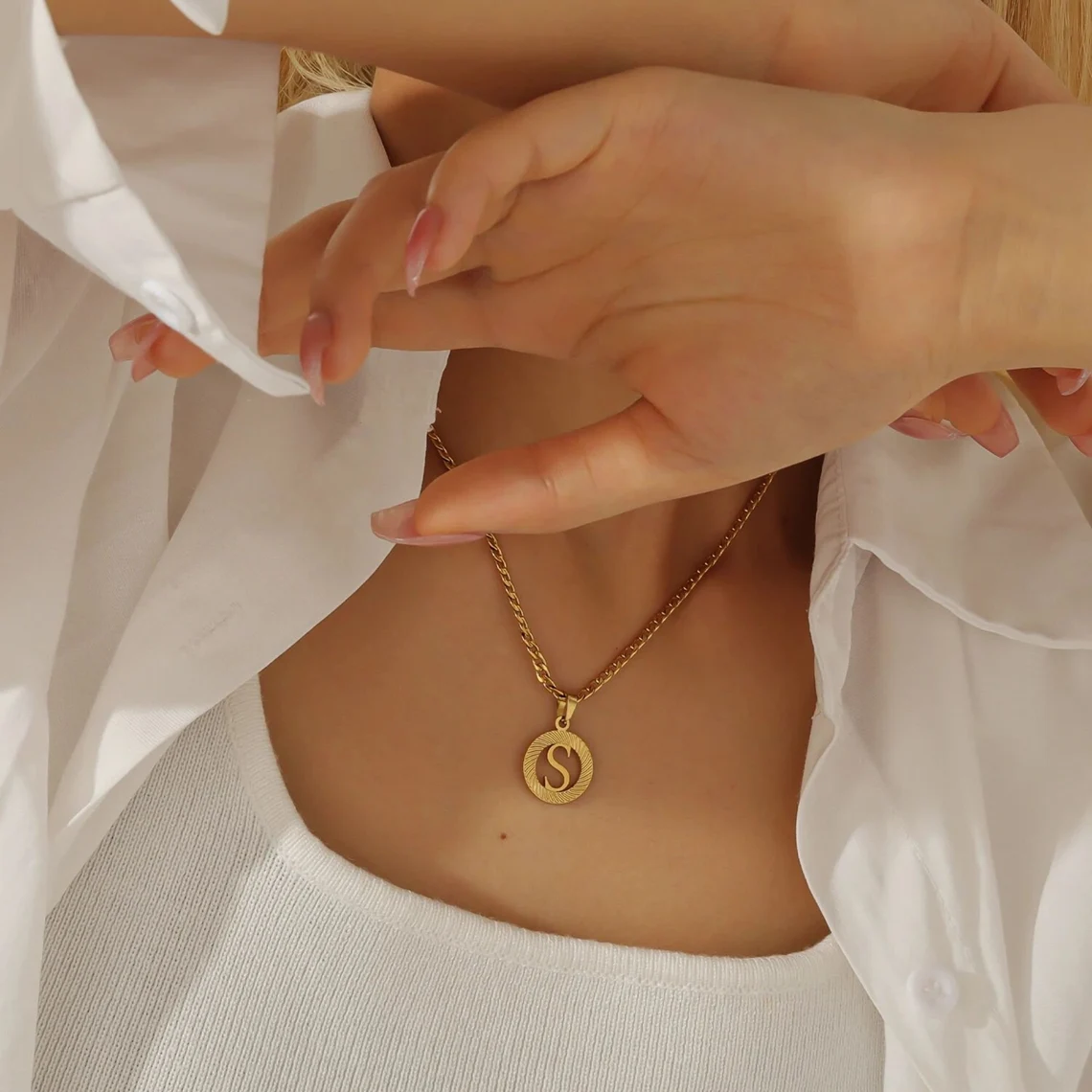 Simple Initial Circle Laser Cut Single Letter Necklace Custom Name Necklace