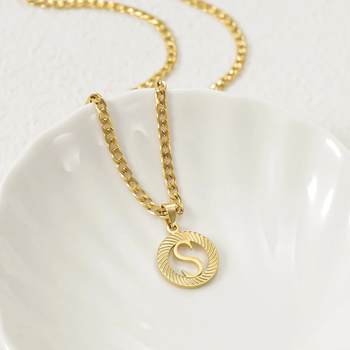 Simple Initial Circle Laser Cut Single Letter Necklace Custom Name Nec