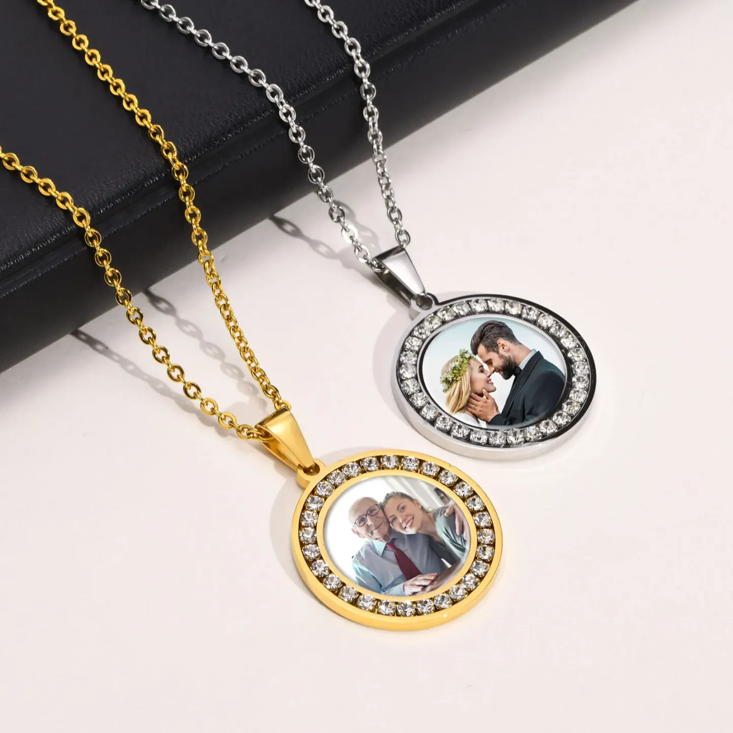 Round Cubic Zirconia Necklace Personalized Photo Necklace And Back Engraving