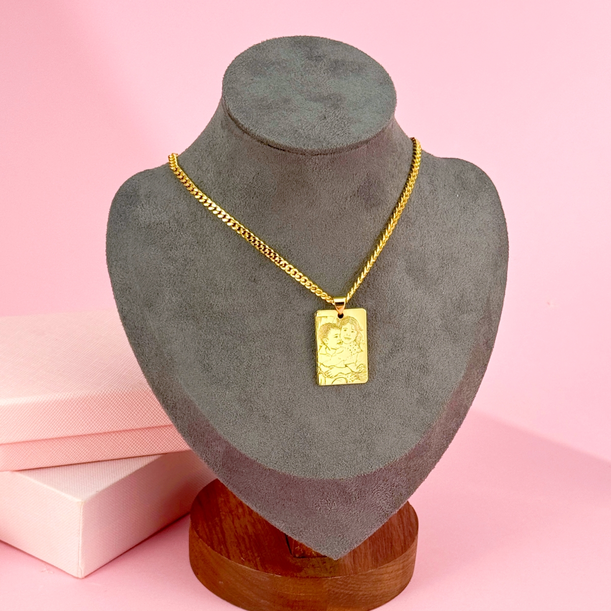 Picture Portrait Pendant Personalized Gold Plated Engraved Photo Necklace