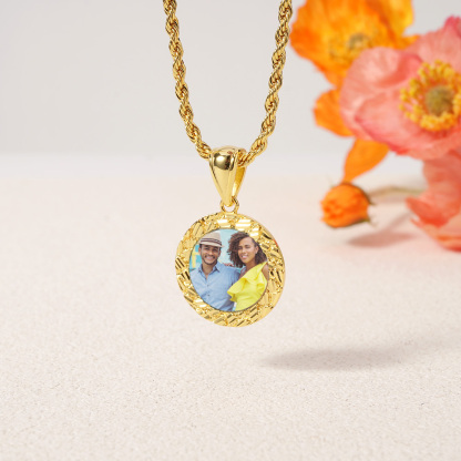 Nugget Style Circle With Picture Inside Pendant Personalized Custom Photo Necklace