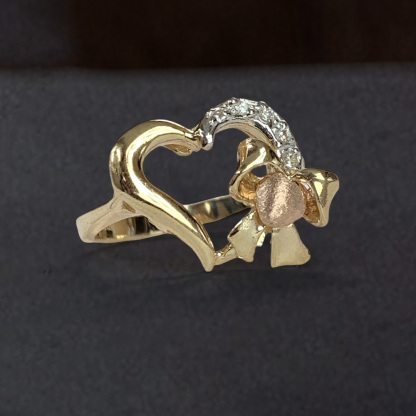 Ribbon Sparkly Cubic Zirconia Heart Ring with Engraved Text
