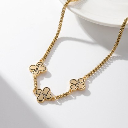 1-5 names Gold Plated Clover Pendant Personalized Name Necklace