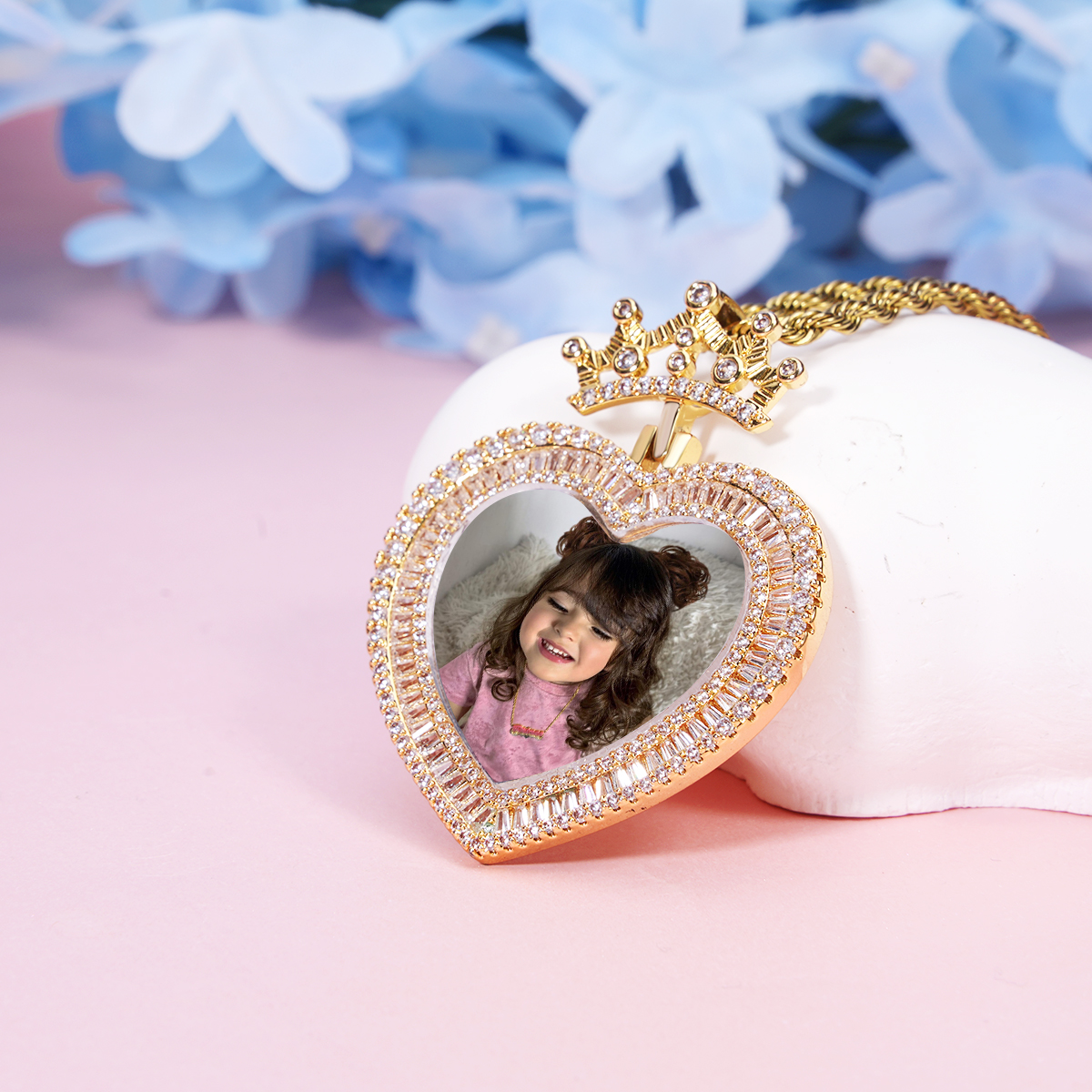 Princess Photo Chain Personalized Crown Heart Photo Pendant Necklace with Zircon