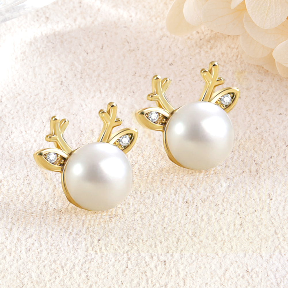 Antlers Freshwater Pearl Stud Earrings