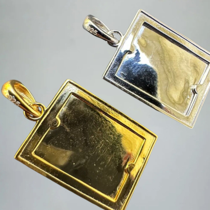 Jesus Crucifix Medallion Pendant Necklace