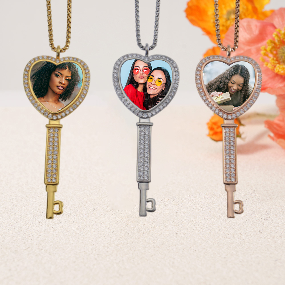 Personalized Kep Shaped Photo Necklace