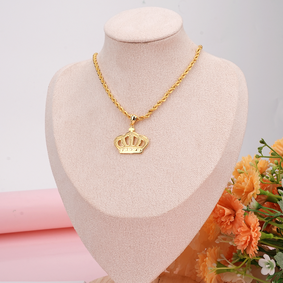 Gold Plated Nugget Diamond Cut King Pendant Charm Necklace