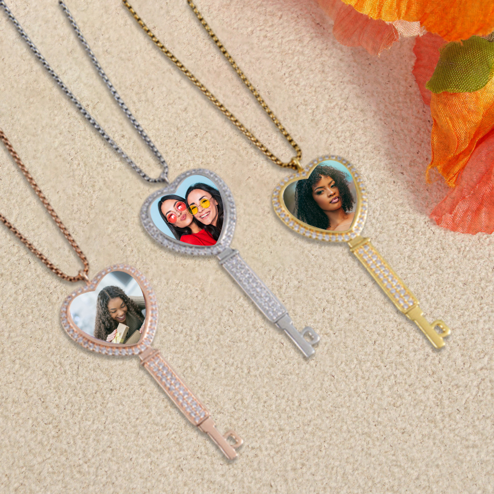 Personalized Kep Shaped Photo Necklace