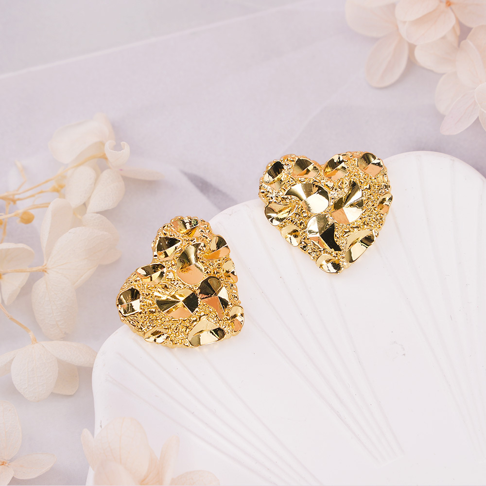 Golden Heart Nugget Stud Earrings