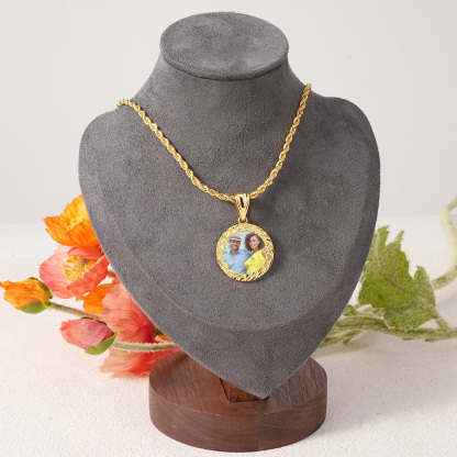 Nugget Style Circle With Picture Inside Pendant Personalized Custom Photo Necklace