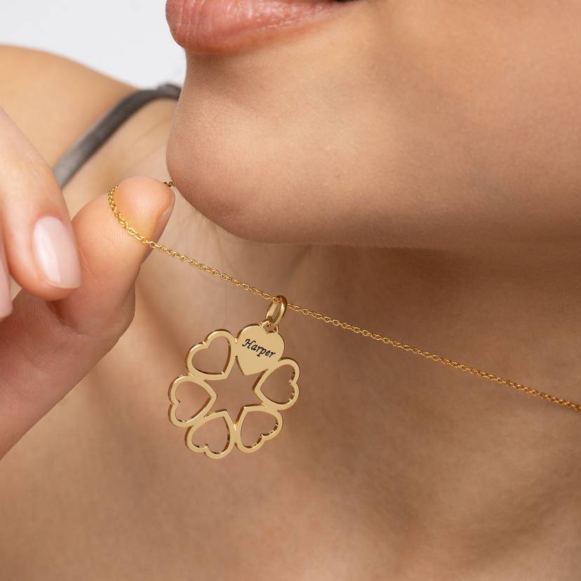 Personalized 1-6 Leaf Clover Name Necklace