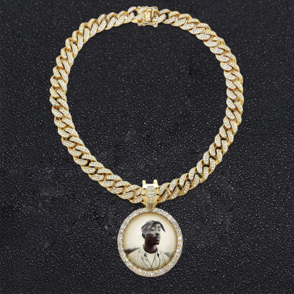 Iced Out Circle Pendant Necklace With Picture Inside
