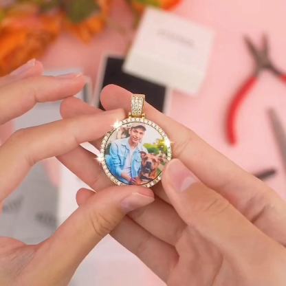 Circular Personalized Photo Pendant Medallions Necklace