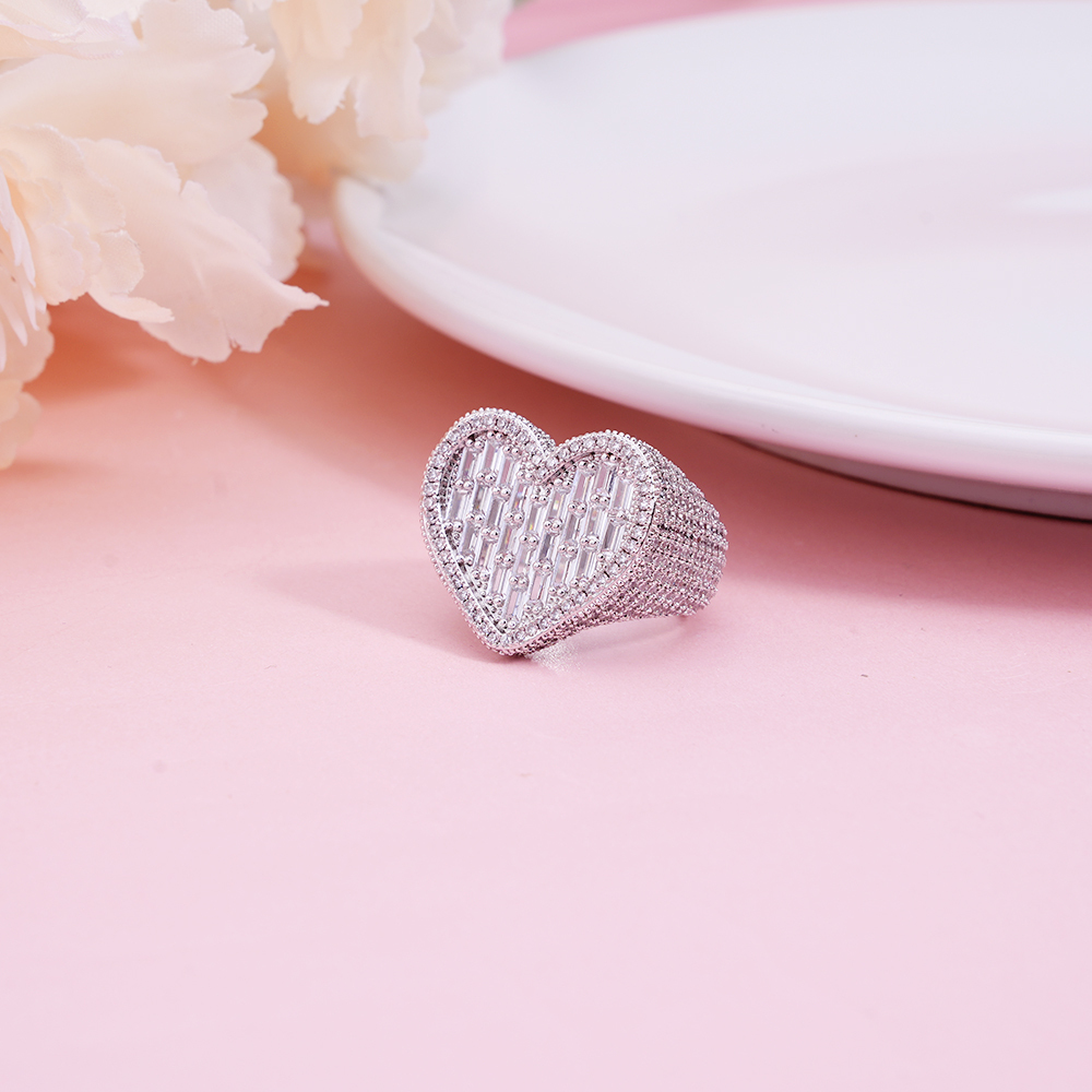 Love Heart Iced Out Diamond Baguette Heart Ring Gold Plated Cubic Zircon Ring Hip Hop Style