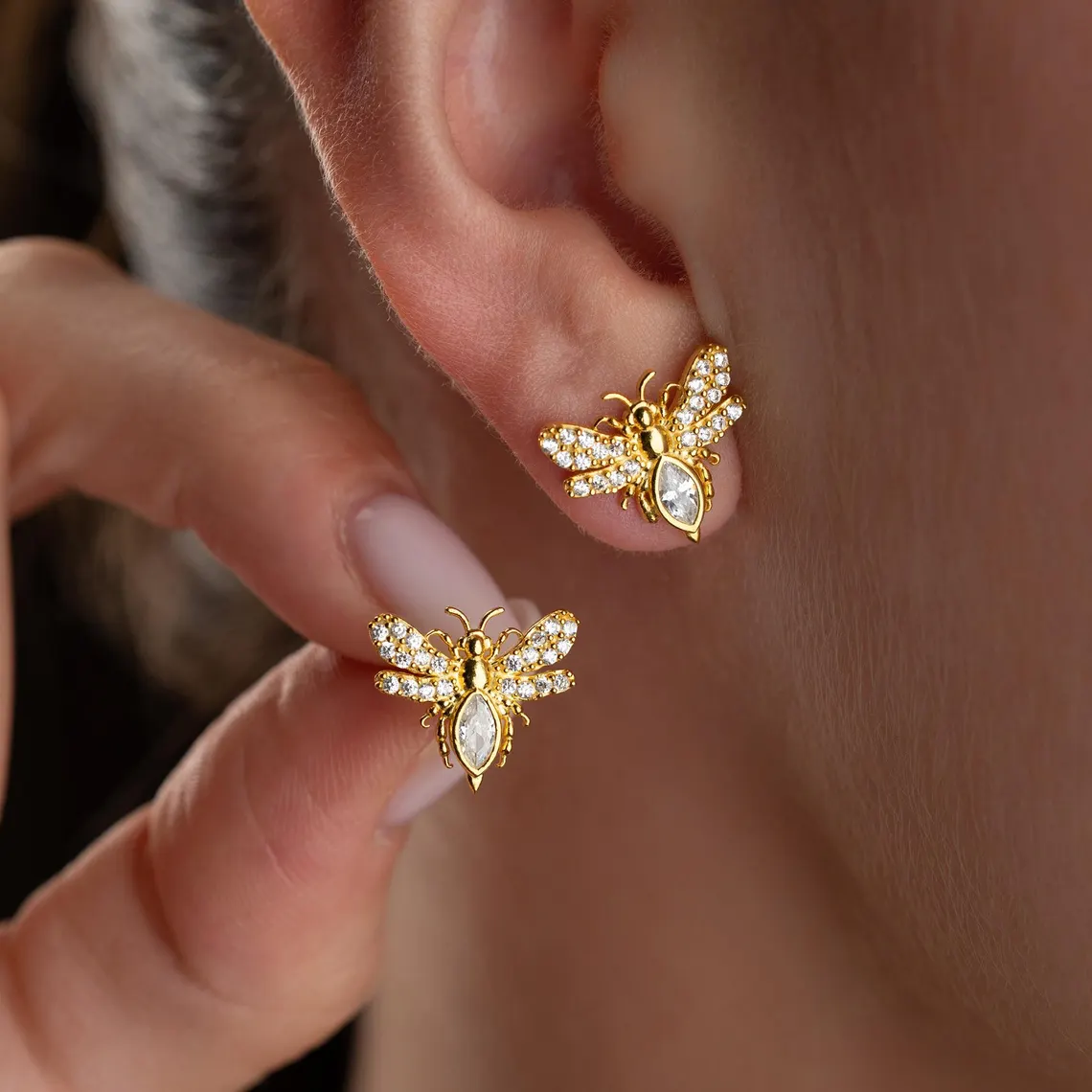 Minimalist Insect Tiny Bee Zircons Stud Earrings