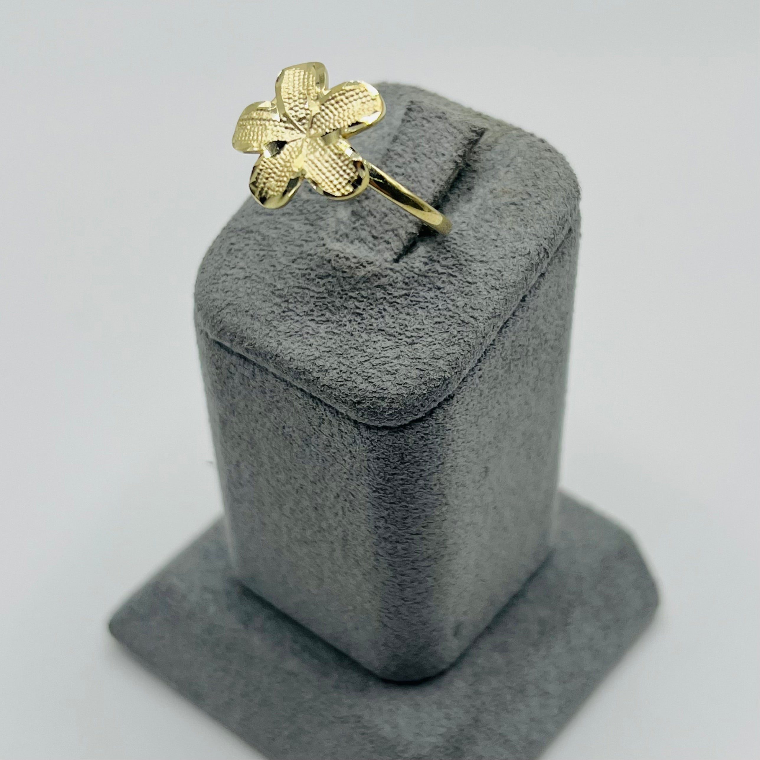 Gold Tropical Flower Ring