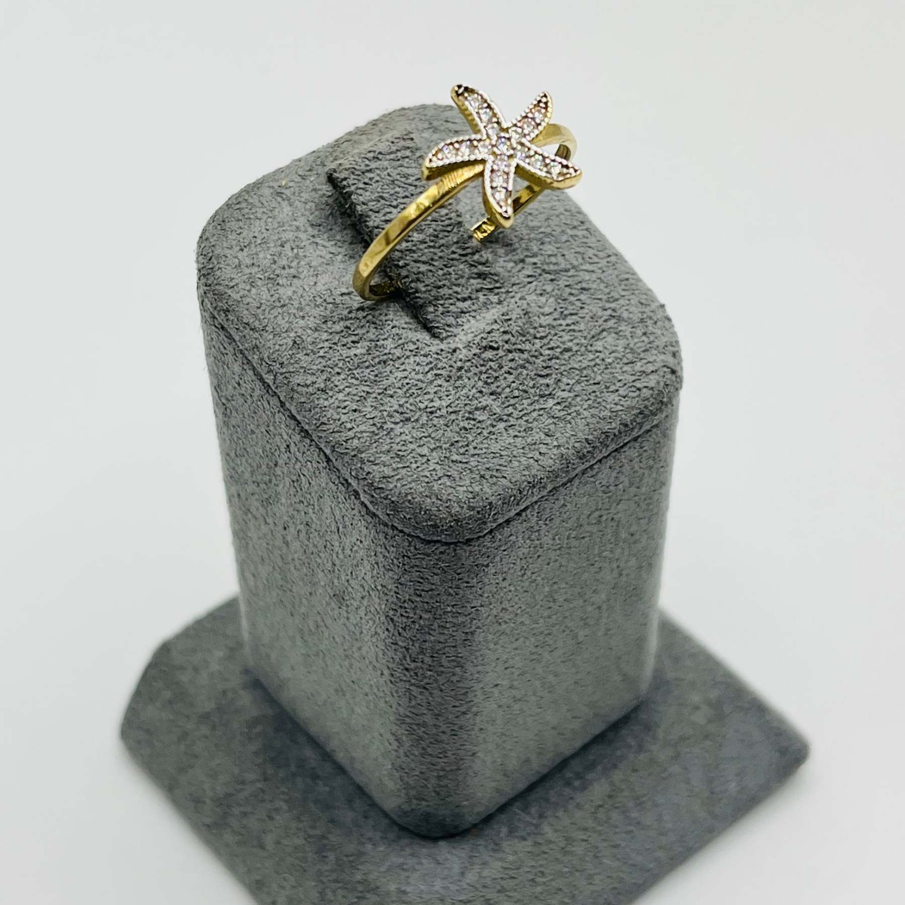 Gold CZ Starfish Ring