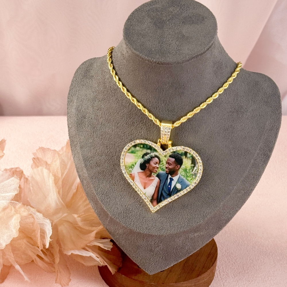 Zirconia Heart Pendant Photo Necklace Gold Plated