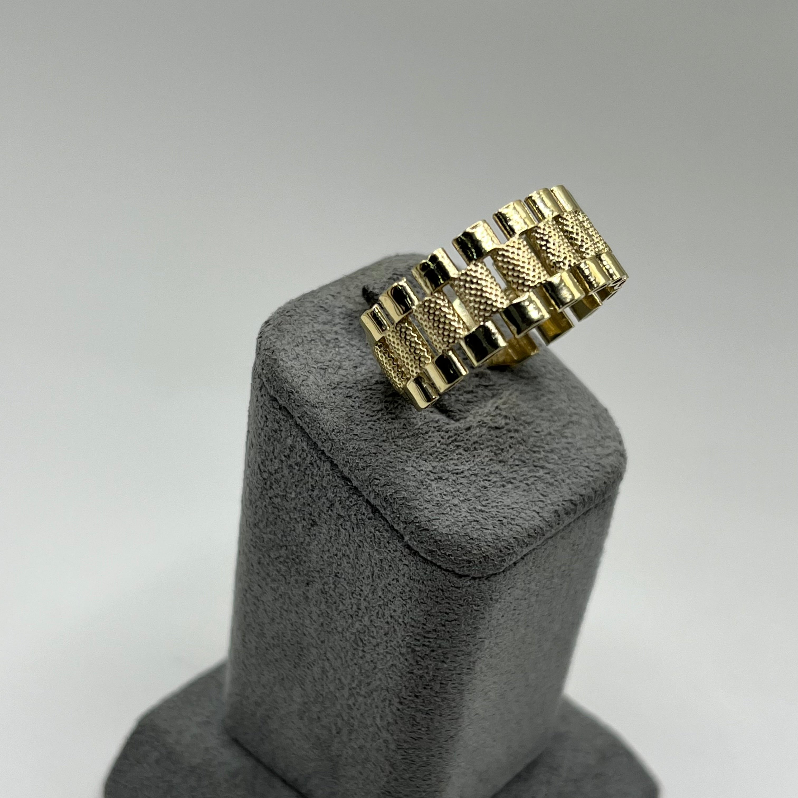 Gold Rx Style Band Ring (9mm)