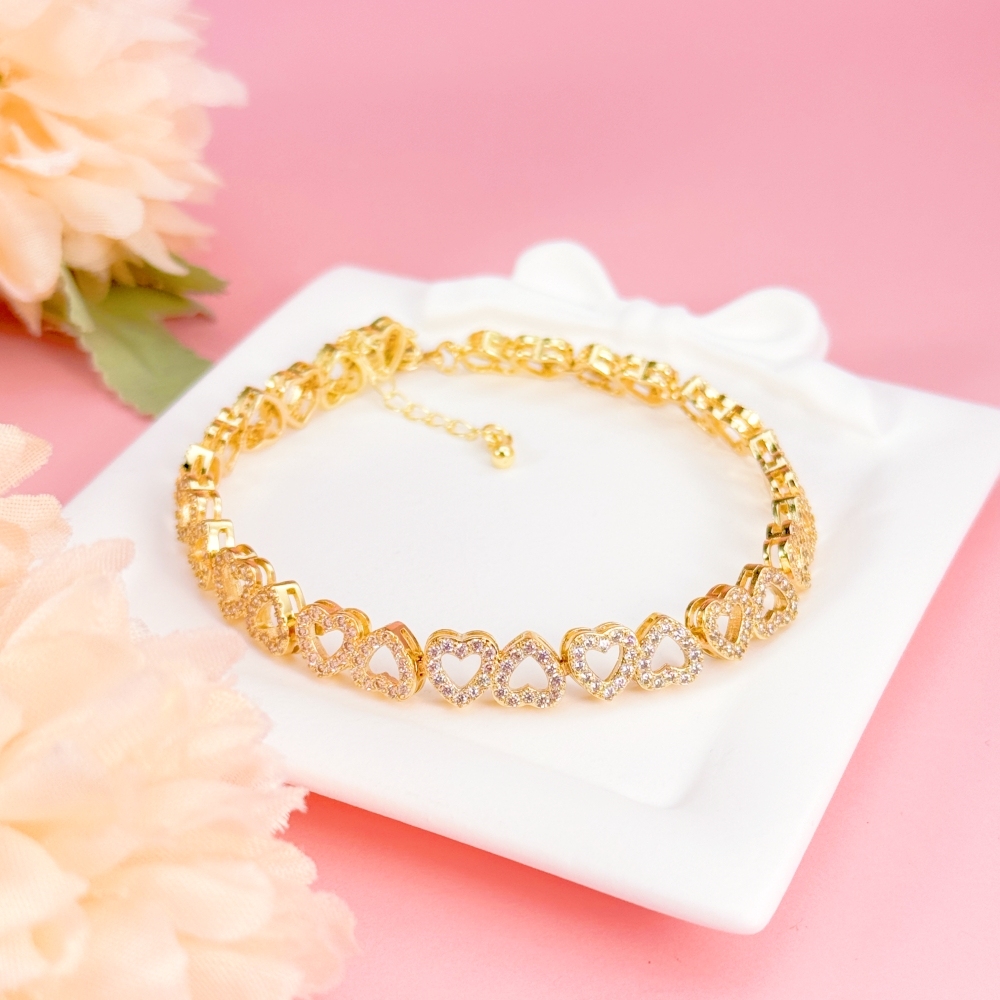 Shiny Cubic Zirconia Heart Bracelets