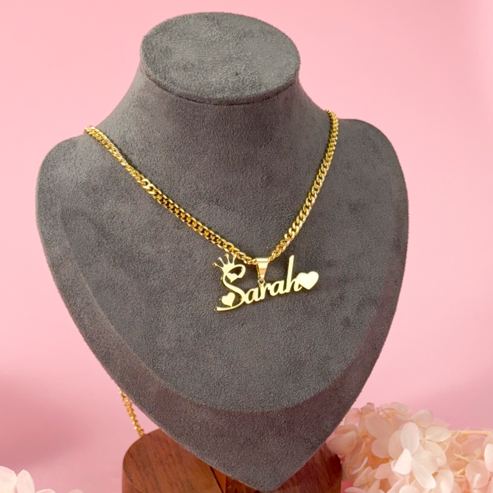 Crown Heart Nameplate Personalized Custom Name Necklace